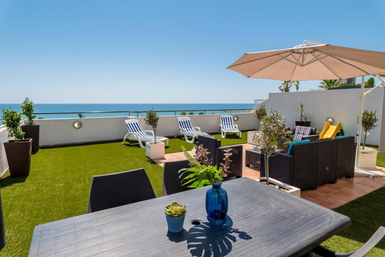 Makenzy Seaview Penthouse Apartment Larnaca Bagian luar foto