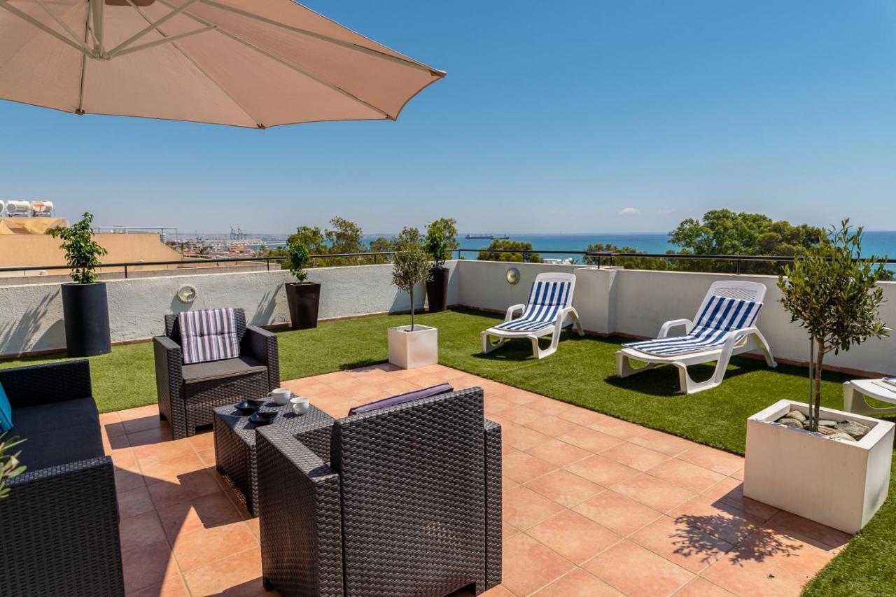 Makenzy Seaview Penthouse Apartment Larnaca Bagian luar foto