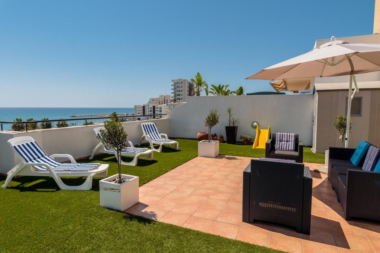 Makenzy Seaview Penthouse Apartment Larnaca Bagian luar foto