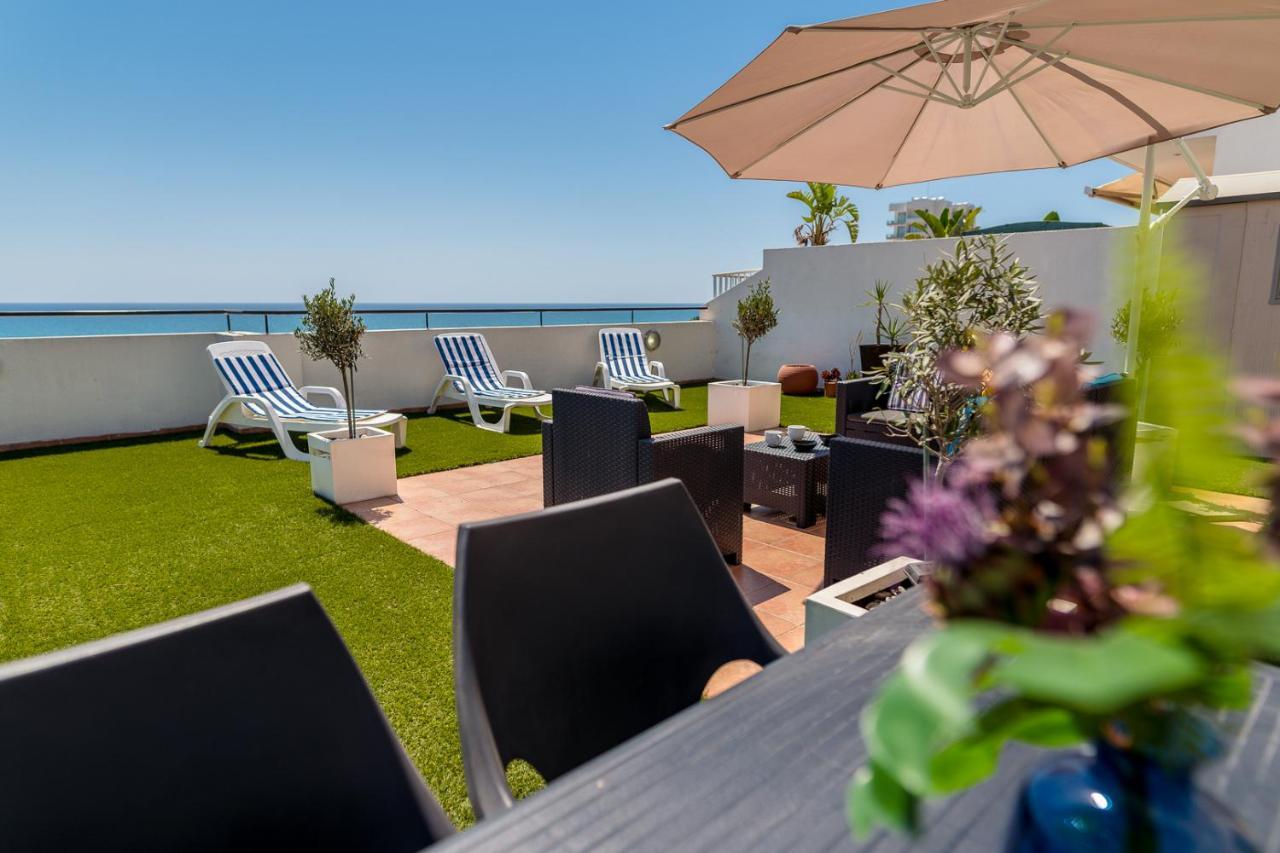 Makenzy Seaview Penthouse Apartment Larnaca Bagian luar foto