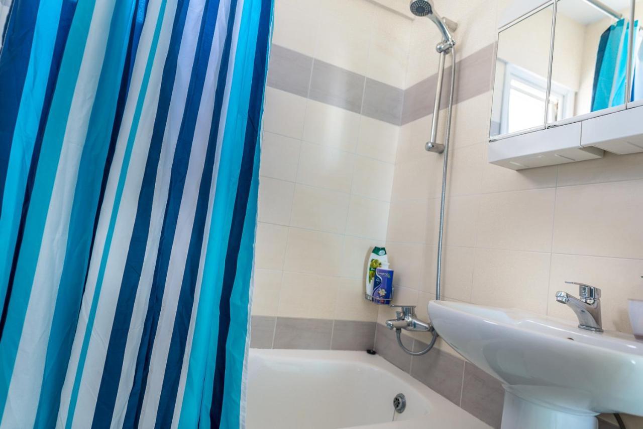 Makenzy Seaview Penthouse Apartment Larnaca Bagian luar foto